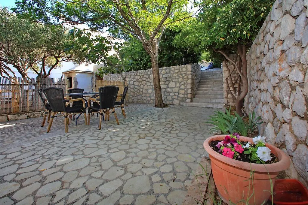 Apartments Andreja Pag Town 0*,