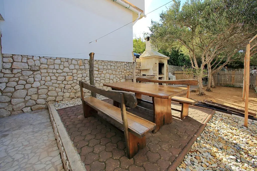 Apartments Andreja Pag Town